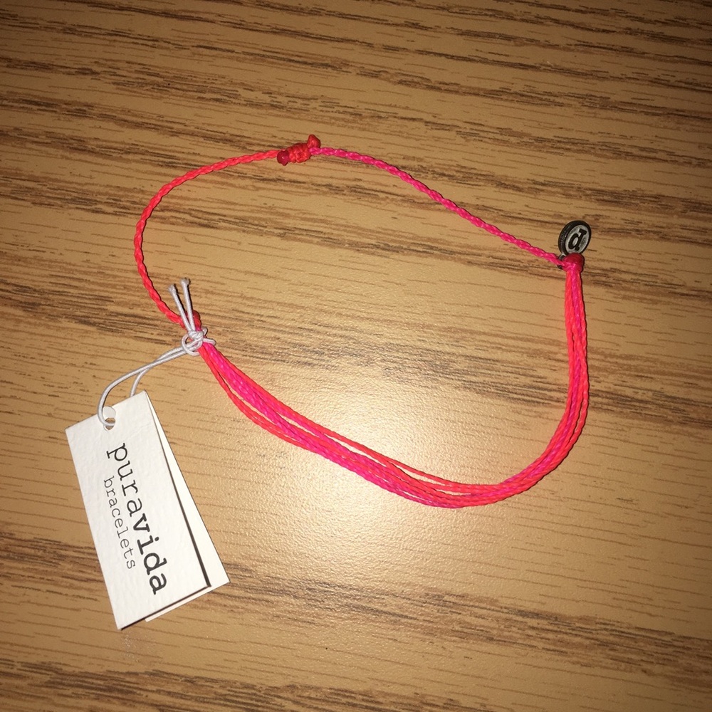 Bright Pink Pura Vida Bracelet 💓